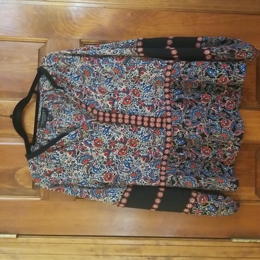 Laundry by Shelli Segal blouse